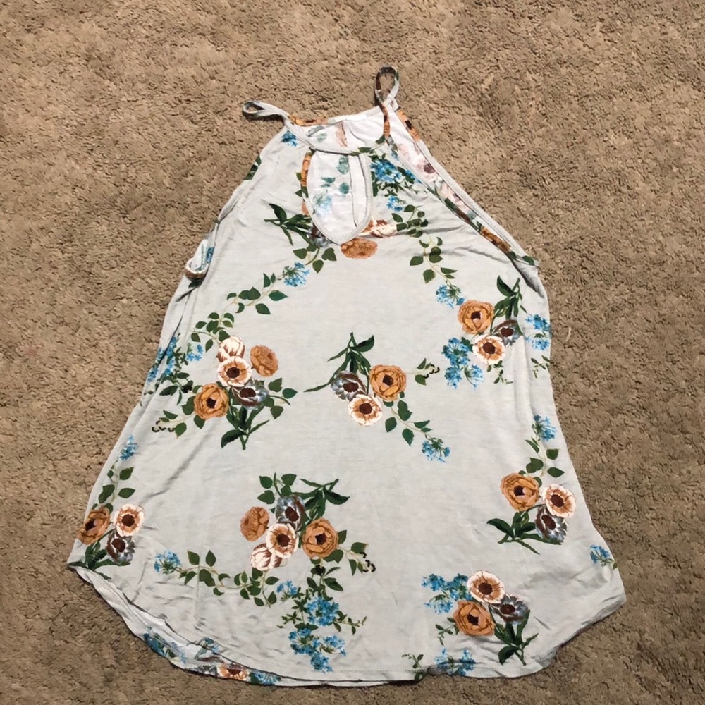 Keyhole tank top